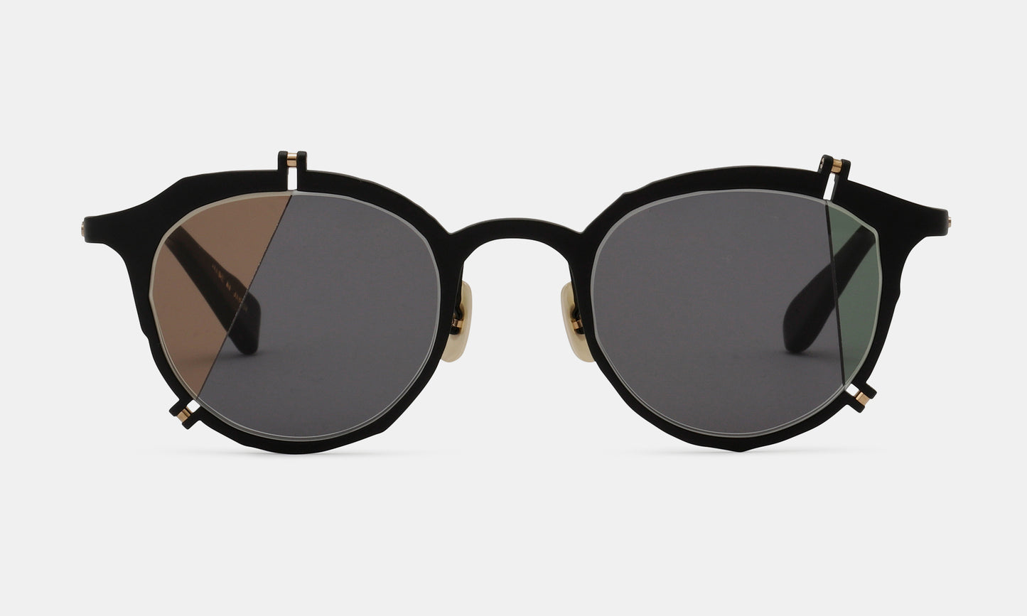 MM-0049 Sunglasses : broken Lens