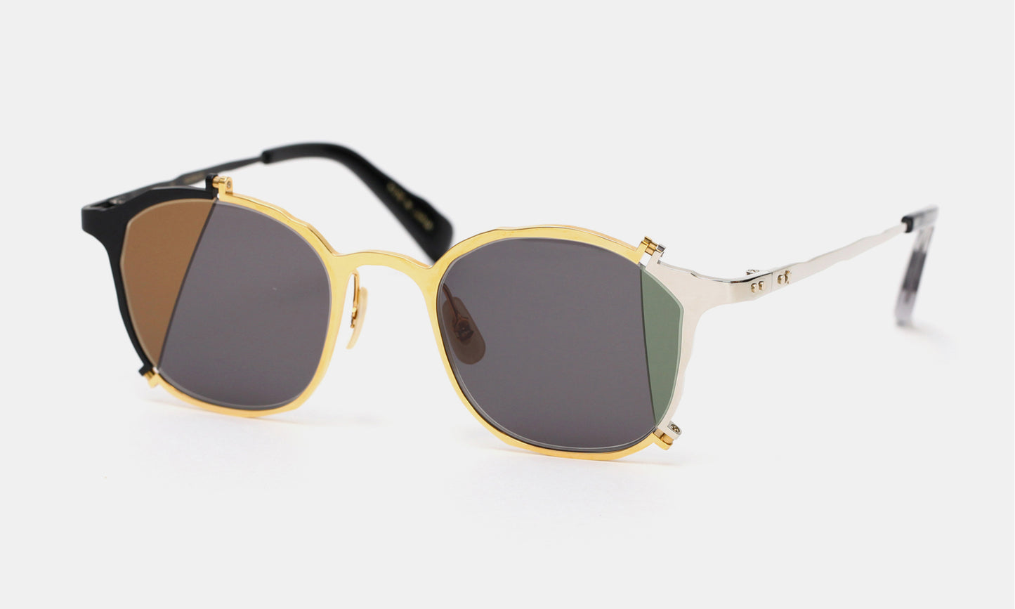 MM-0029 Sunglasses : broken Lens