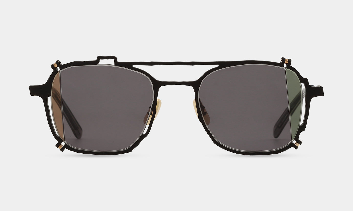 MM-0080 Sunglasses : broken Lens